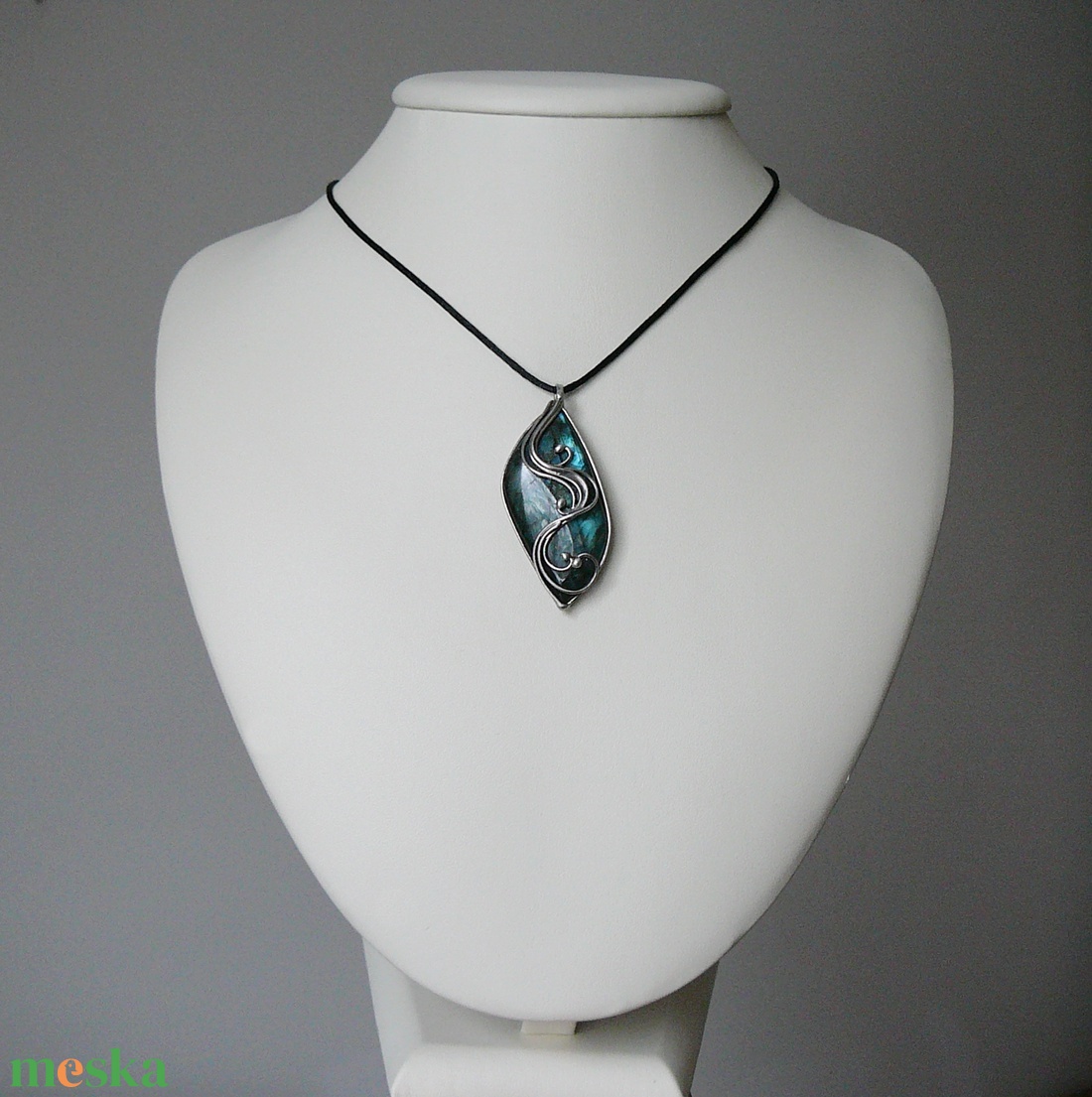 Labradorit medál - ékszer - nyaklánc - medál - Meska.hu