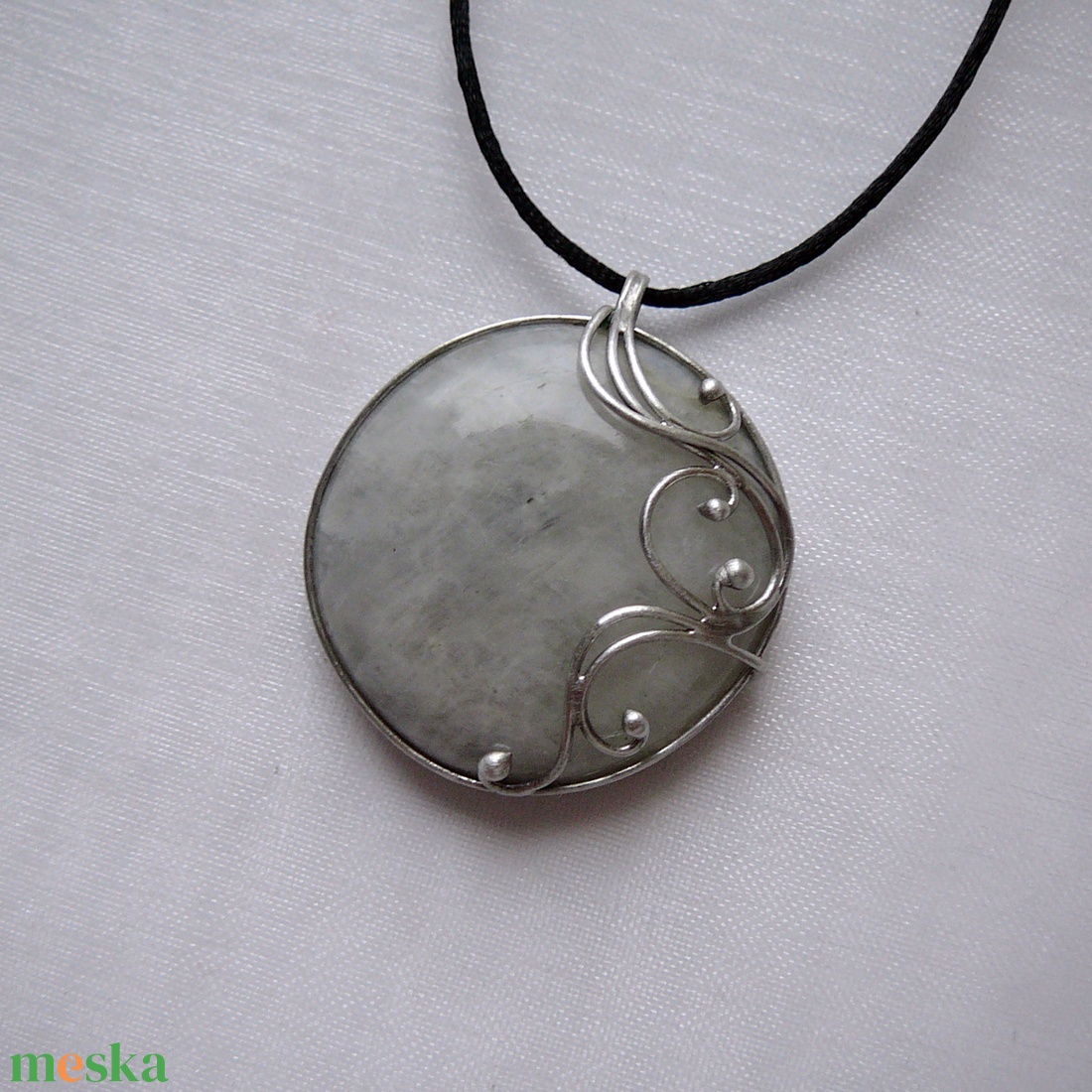 Holdkő medál - ékszer - nyaklánc - medálos nyaklánc - Meska.hu