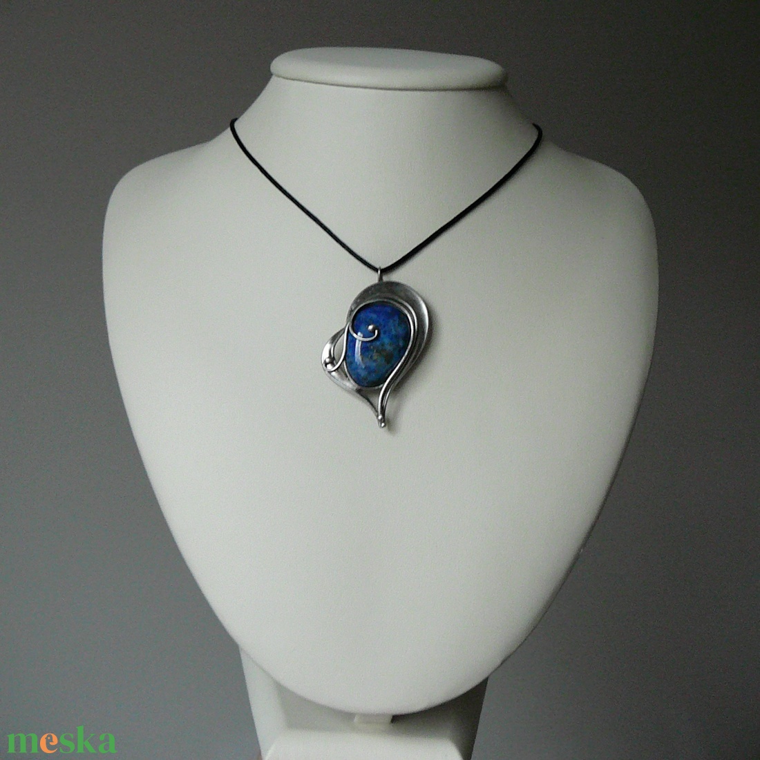 Lápisz lazuli szív medál - ékszer - nyaklánc - medálos nyaklánc - Meska.hu