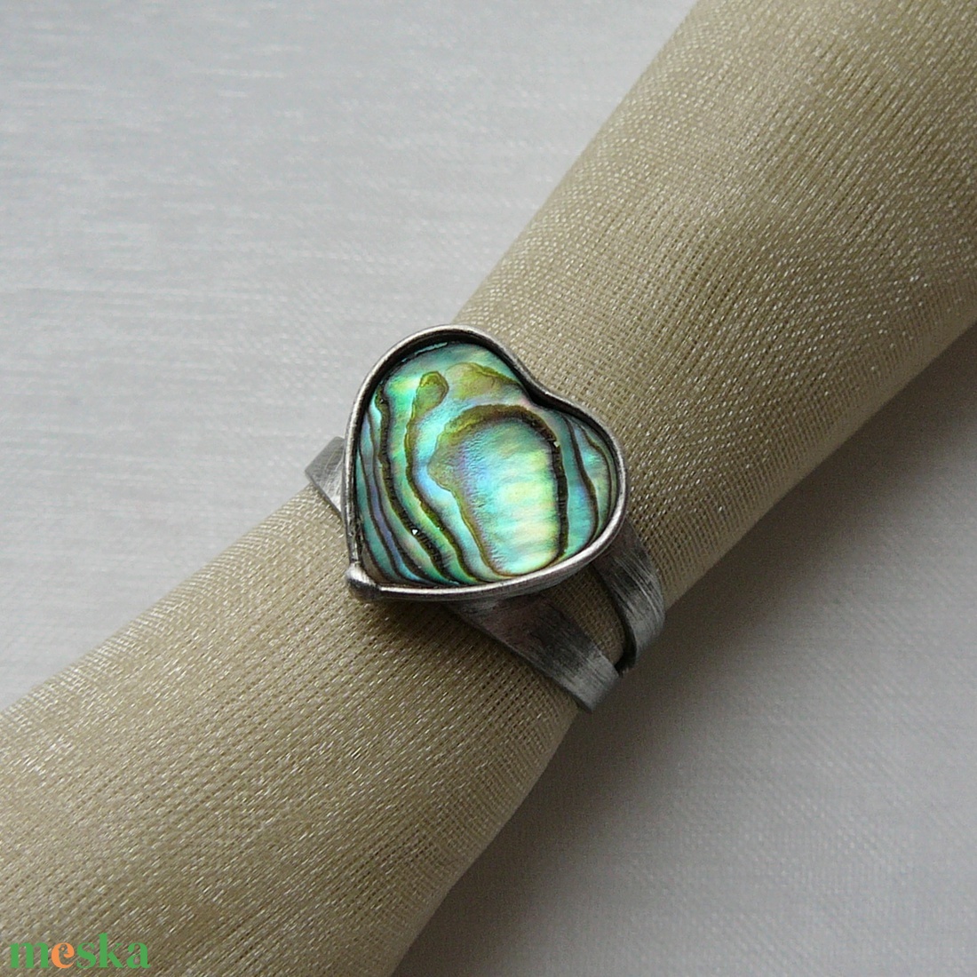 Pávakagyló szív gyűrű - ékszer - gyűrű - szoliter gyűrű - Meska.hu