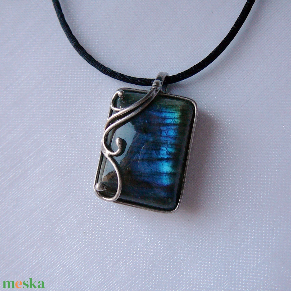 Labradorit medál - ékszer - nyaklánc - medál - Meska.hu