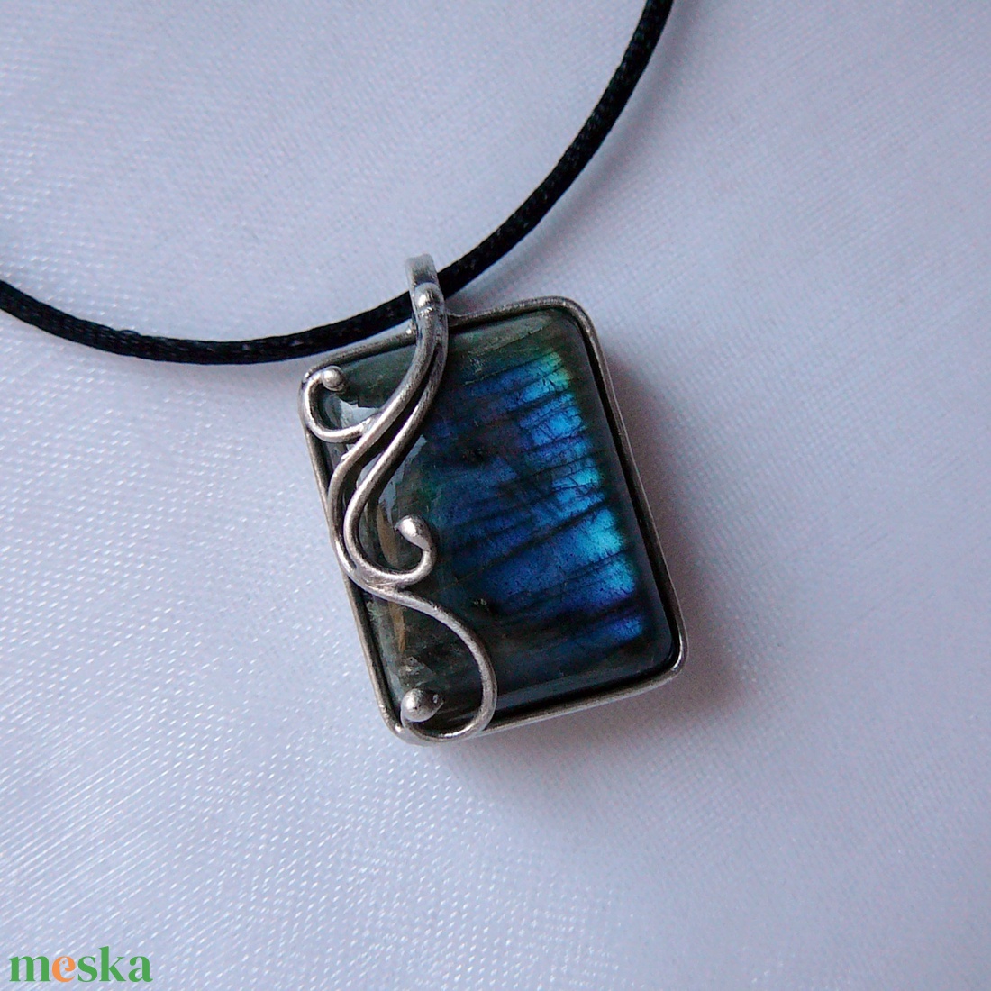 Labradorit medál - ékszer - nyaklánc - medál - Meska.hu