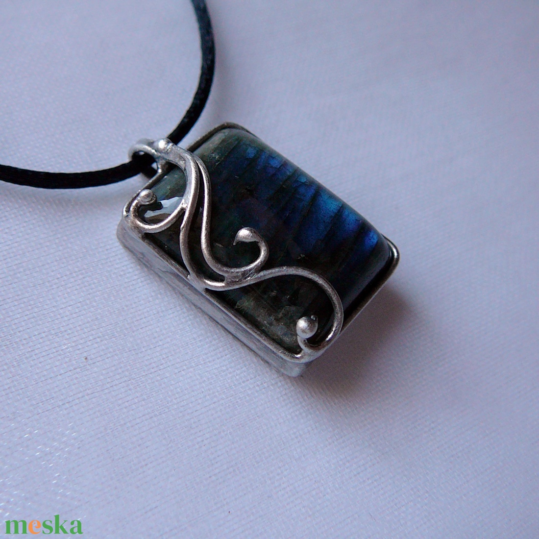 Labradorit medál - ékszer - nyaklánc - medál - Meska.hu