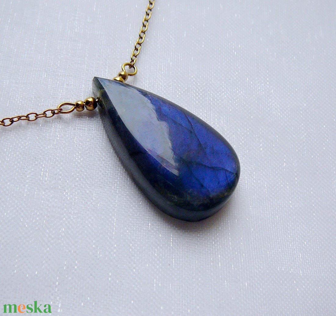 Labradorit medálos nyaklánc - ékszer - nyaklánc - medál - Meska.hu