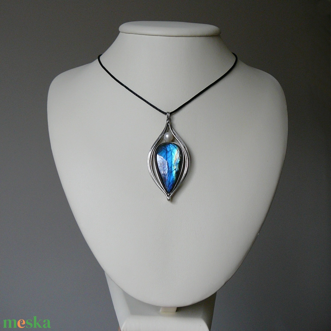 Labradorit medál - ékszer - nyaklánc - medál - Meska.hu