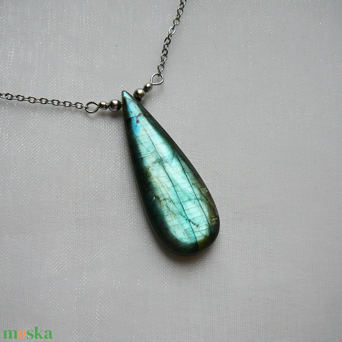 Labradorit medálos nyaklánc - ékszer - nyaklánc - medál - Meska.hu