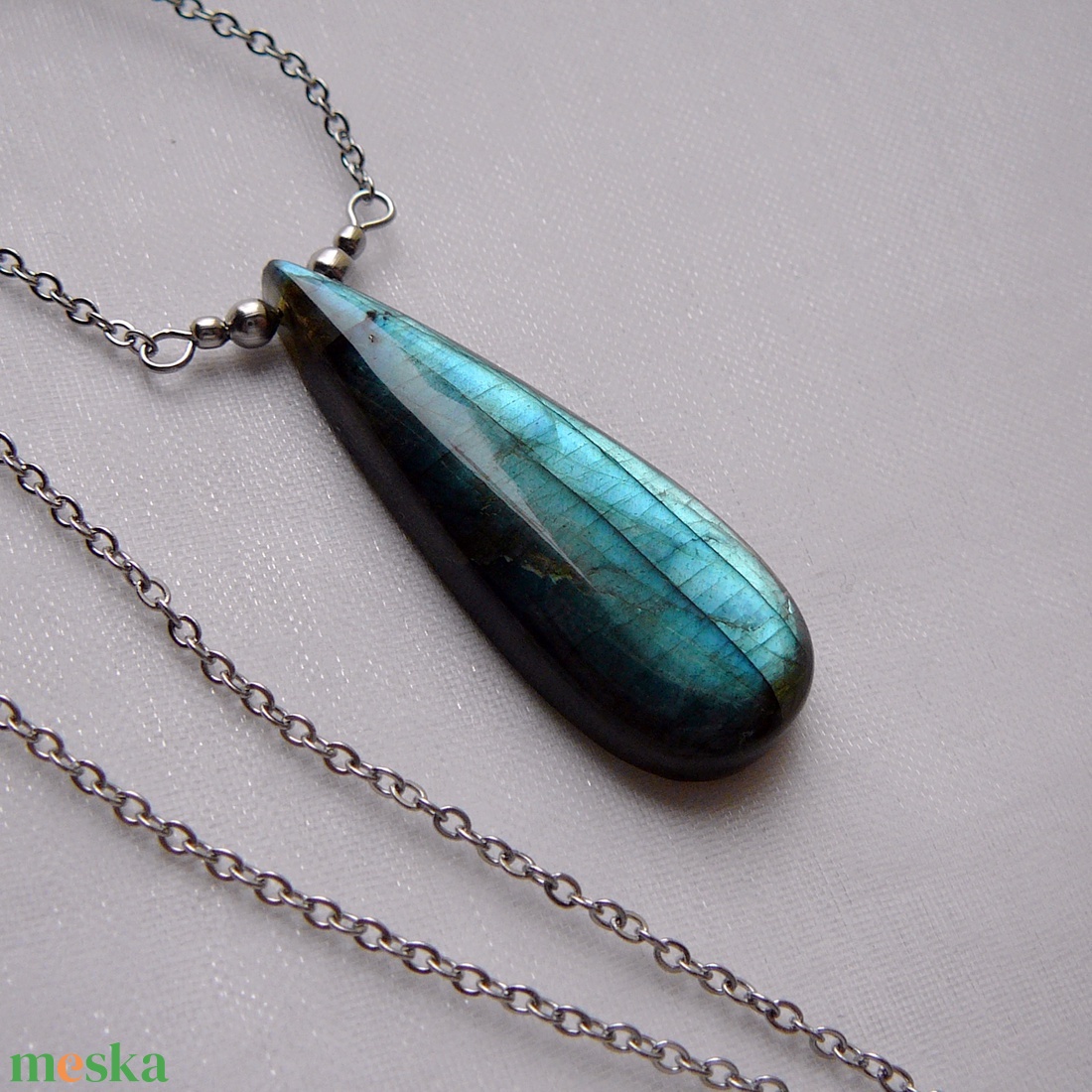 Labradorit medálos nyaklánc - ékszer - nyaklánc - medál - Meska.hu