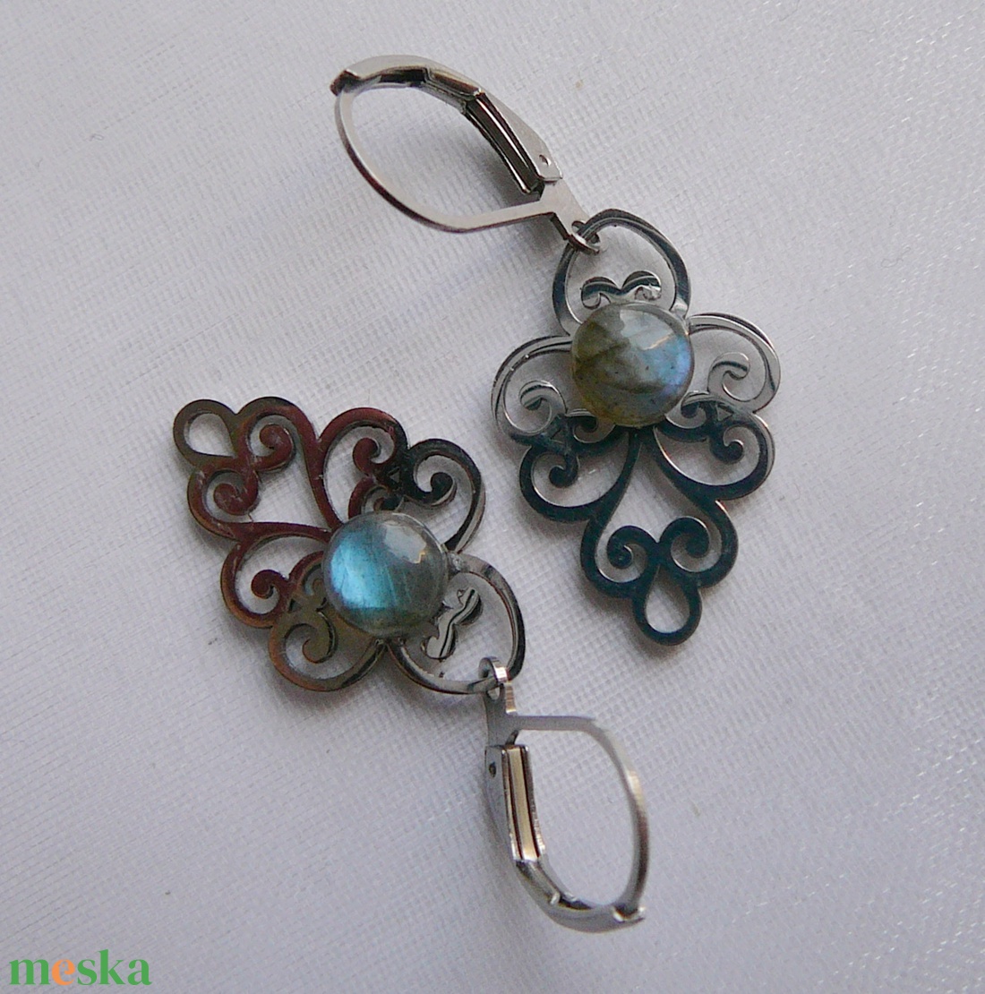 Filigrán labradorit fülbevaló - ékszer - fülbevaló - lógó csepp fülbevaló - Meska.hu