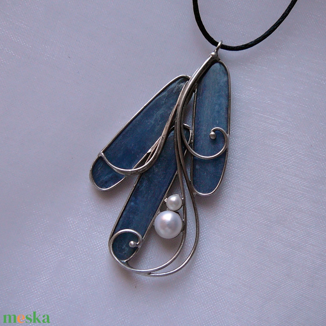 Kianit medál - ékszer - nyaklánc - medálos nyaklánc - Meska.hu