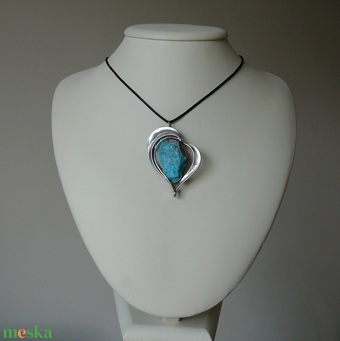 Apatit szív medál - ékszer - nyaklánc - medálos nyaklánc - Meska.hu