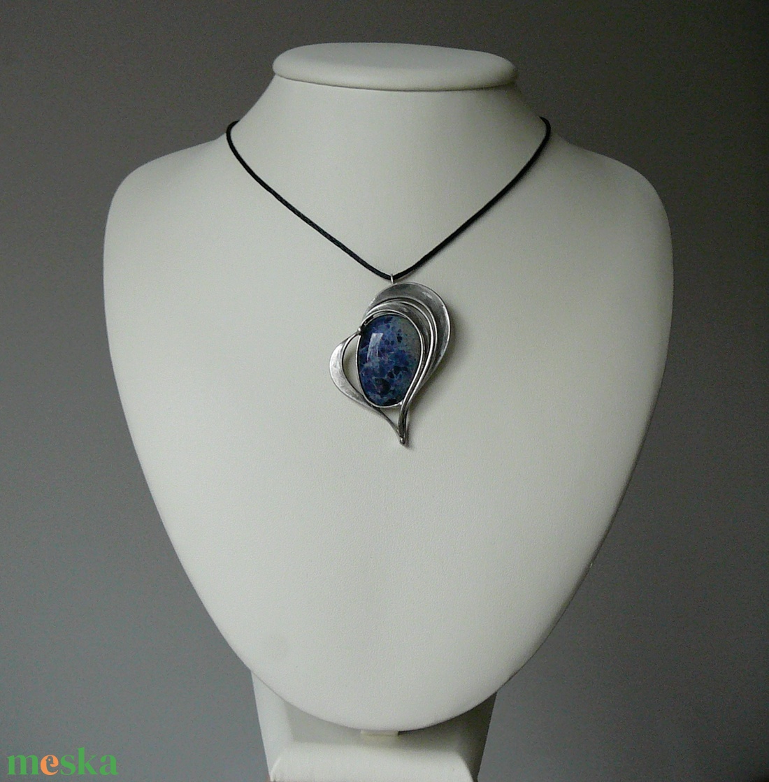 Szodalit szív medál - ékszer - fülbevaló - lógó fülbevaló - Meska.hu