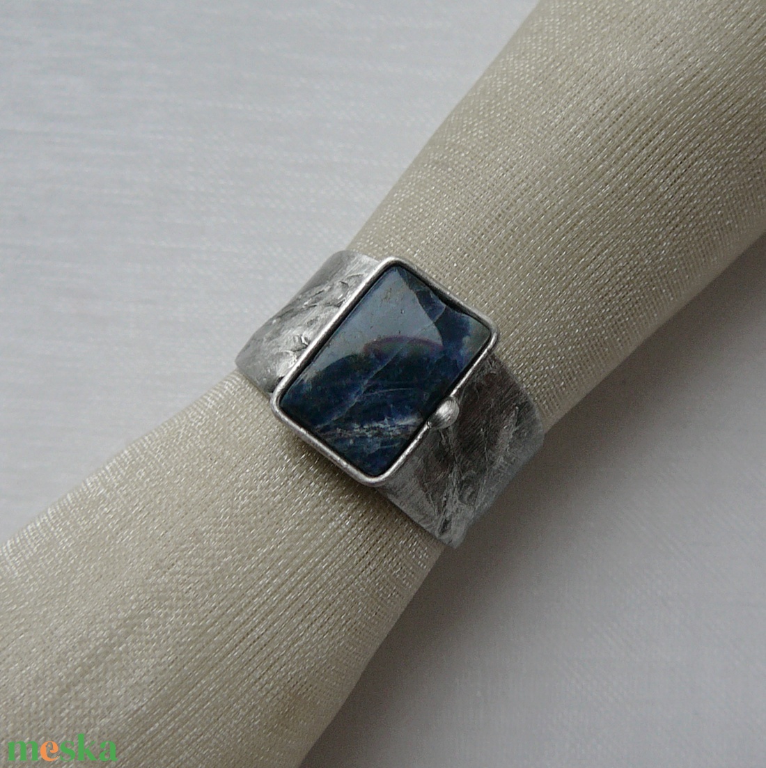 Szodalit gyűrű - ékszer - gyűrű - szoliter gyűrű - Meska.hu