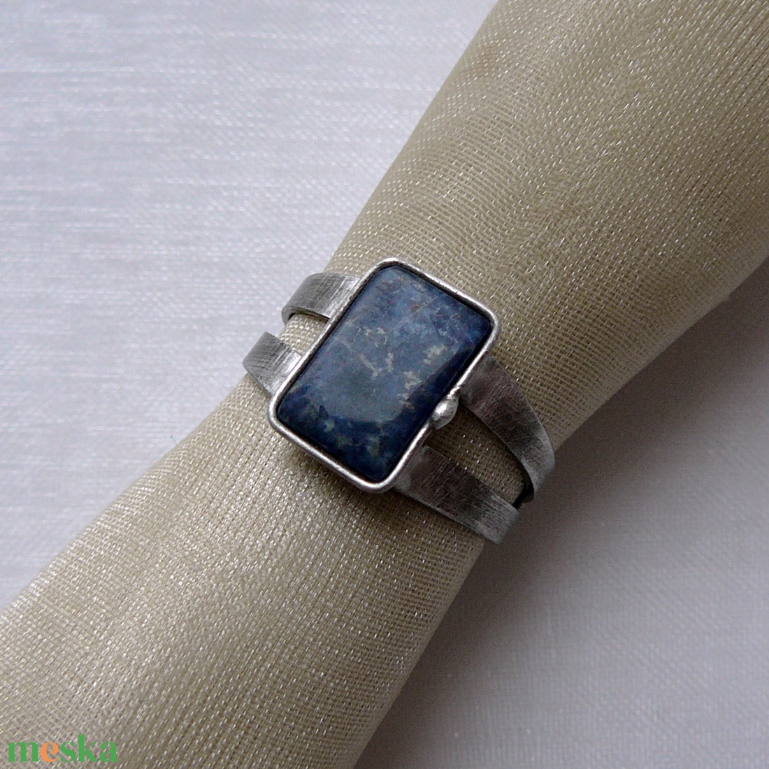 Szodalit gyűrű - ékszer - gyűrű - szoliter gyűrű - Meska.hu