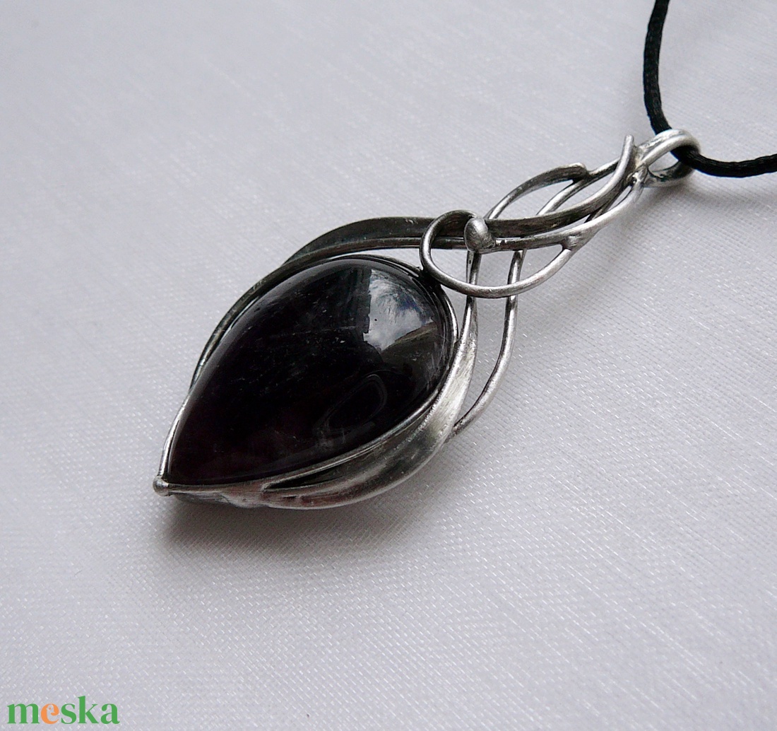Ametiszt medál - ékszer - nyaklánc - medálos nyaklánc - Meska.hu