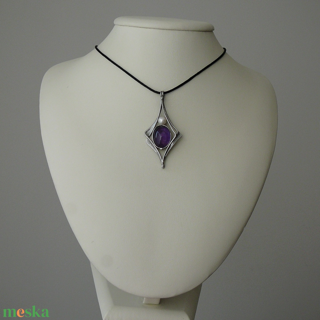 Ametiszt medál - ékszer - nyaklánc - medálos nyaklánc - Meska.hu