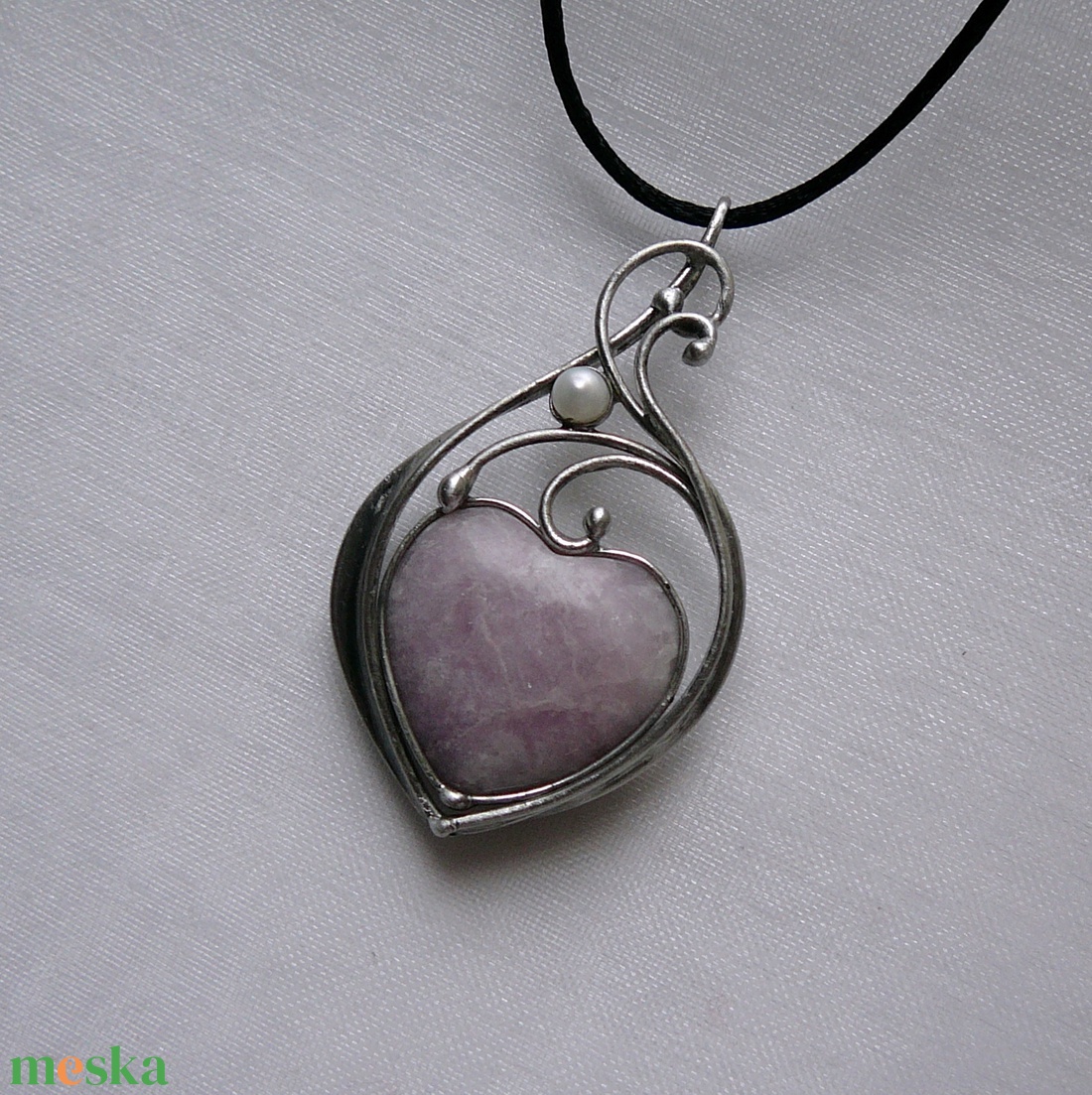 Lepidolit szív medál - ékszer - nyaklánc - medálos nyaklánc - Meska.hu