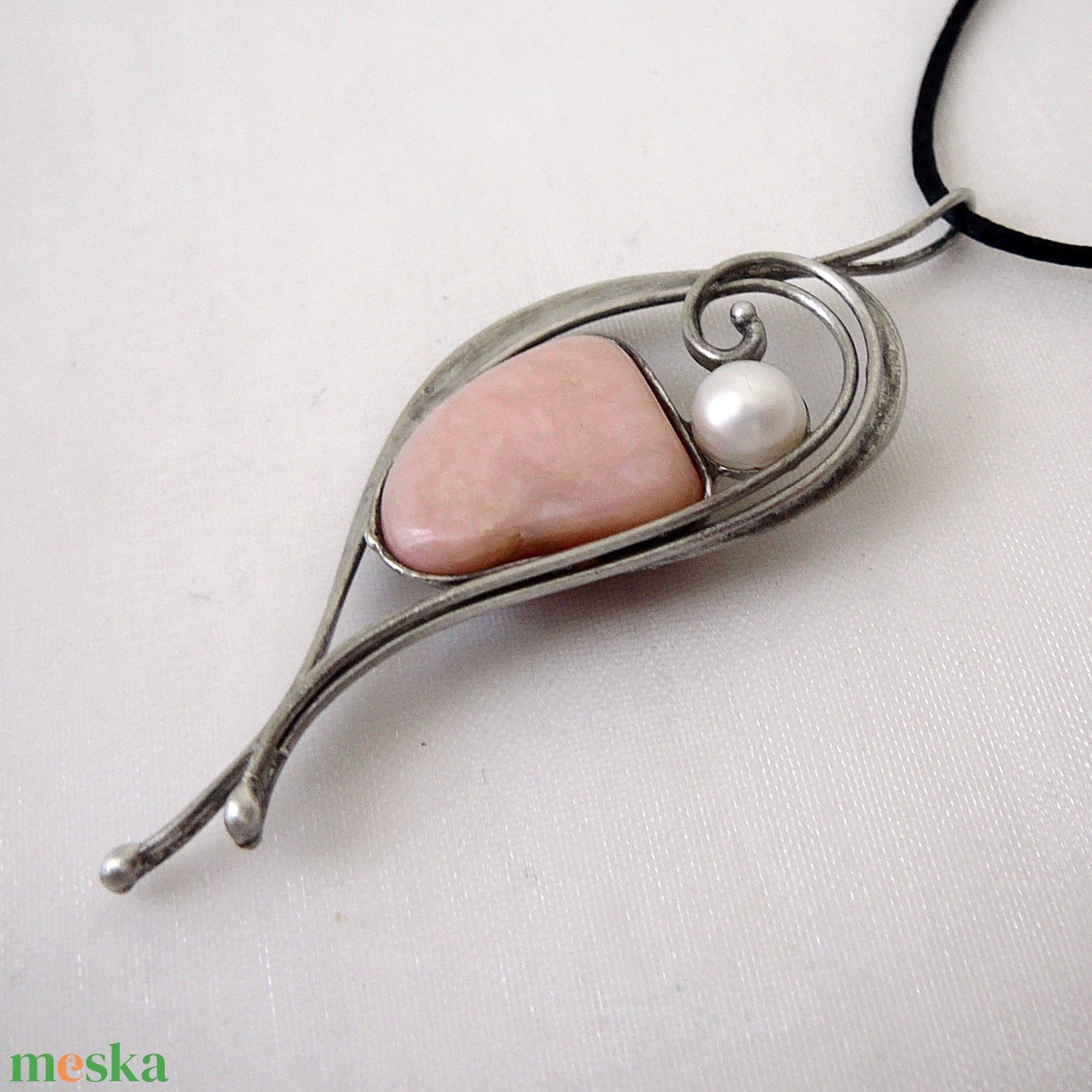 Rózsaszín opál medál - ékszer - nyaklánc - medálos nyaklánc - Meska.hu