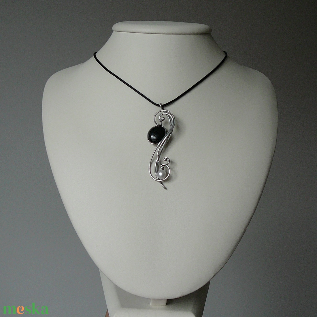 Fekete turmalin medál - ékszer - nyaklánc - medálos nyaklánc - Meska.hu