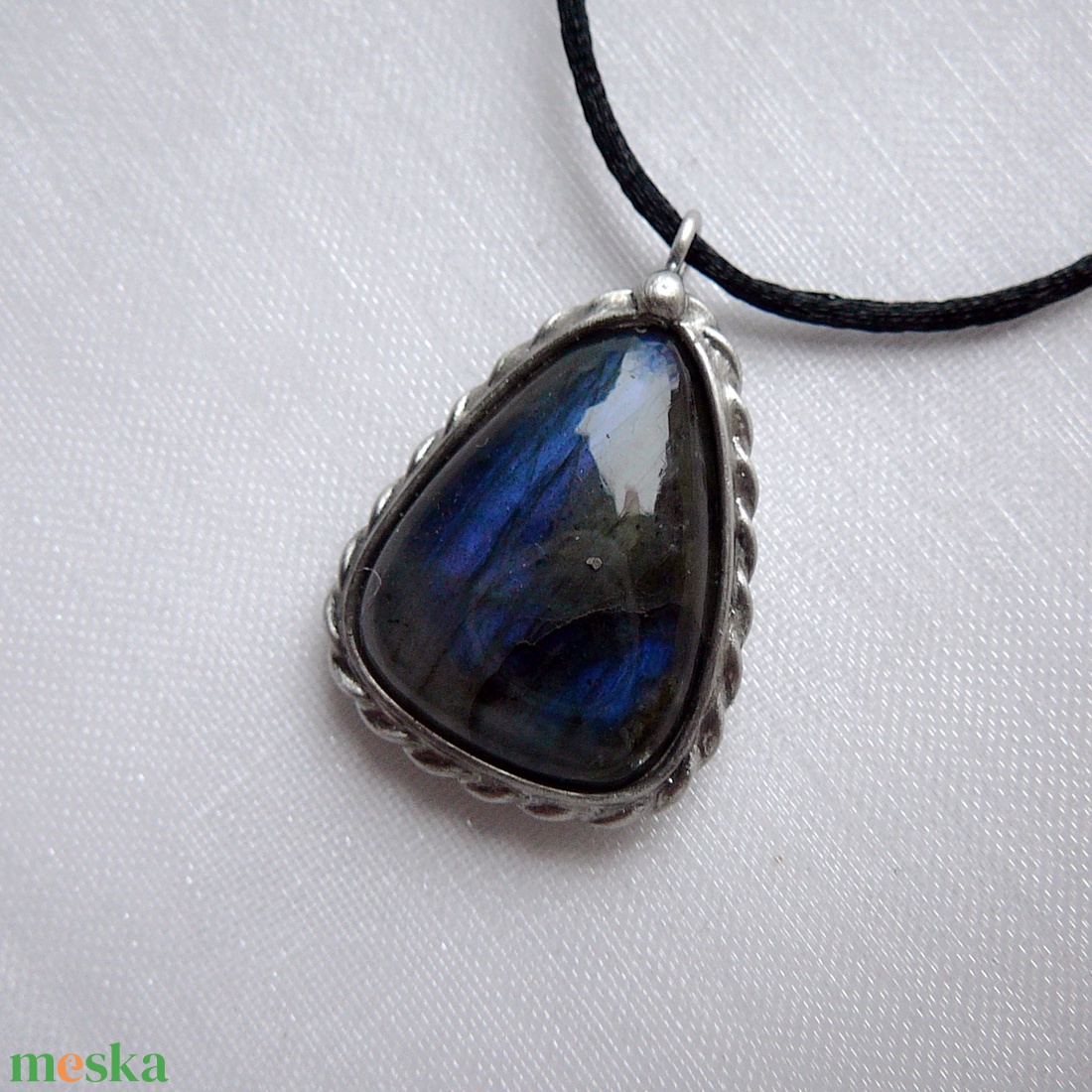Labradorit medál - ékszer - nyaklánc - medál - Meska.hu