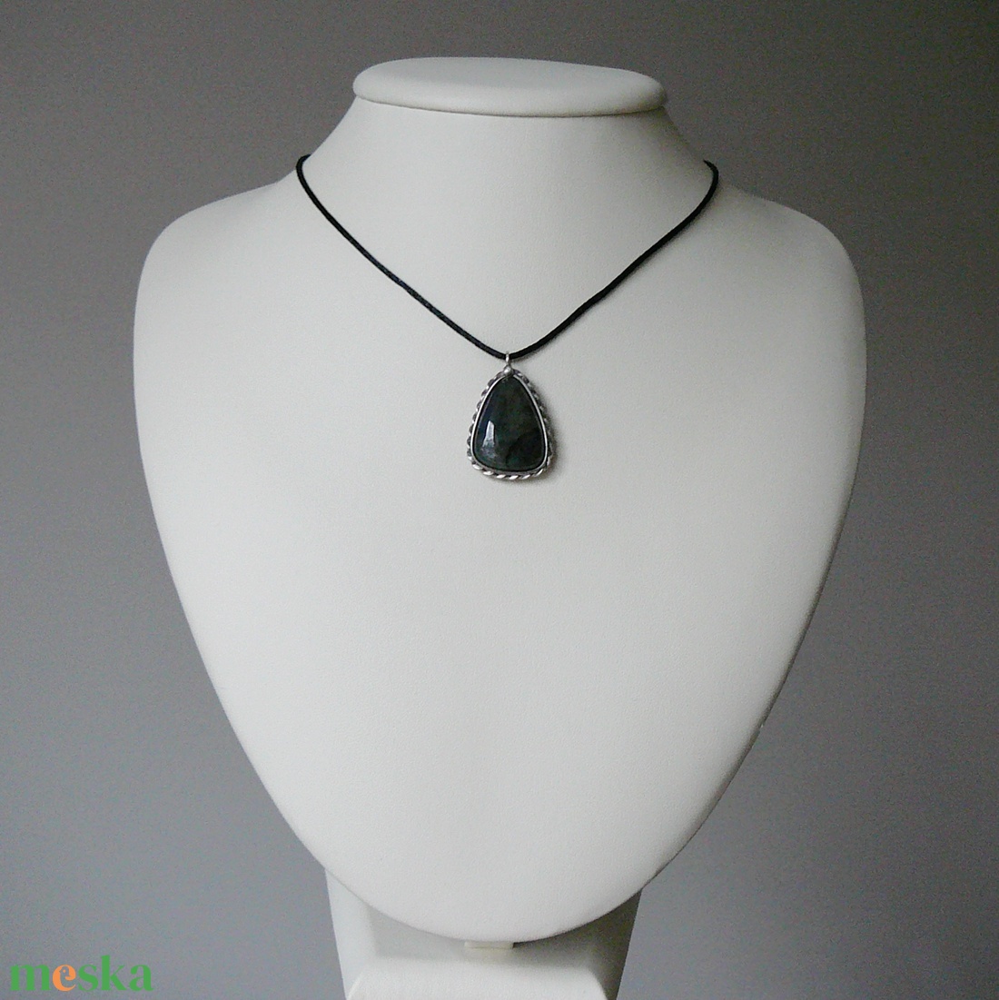 Labradorit medál - ékszer - nyaklánc - medál - Meska.hu