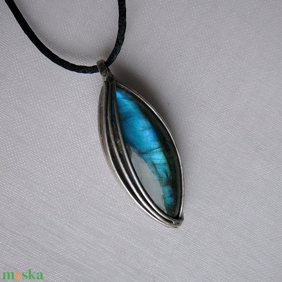 Labradorit medál - ékszer - nyaklánc - medál - Meska.hu