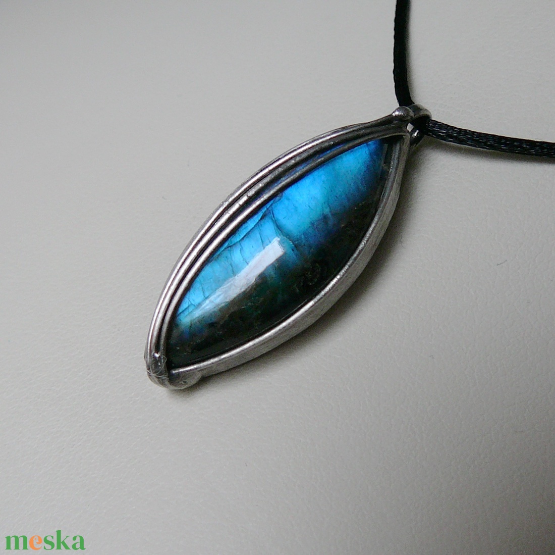 Labradorit medál - ékszer - nyaklánc - medál - Meska.hu