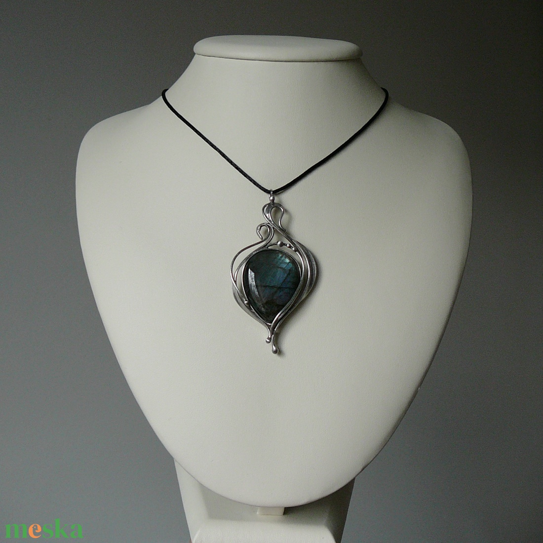 Labradorit medál - ékszer - nyaklánc - medál - Meska.hu