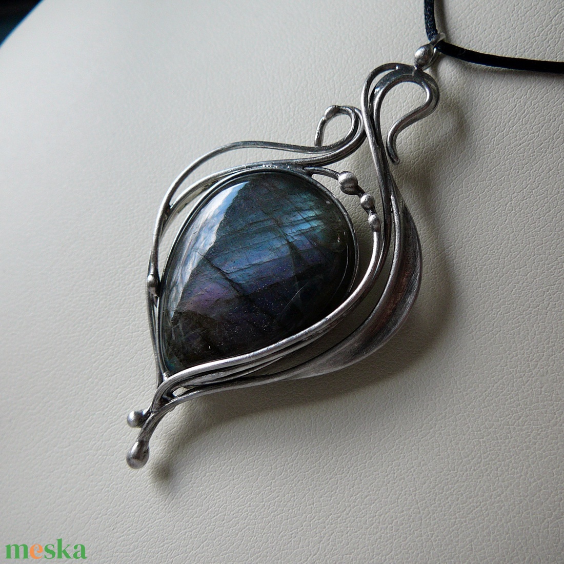 Labradorit medál - ékszer - nyaklánc - medál - Meska.hu