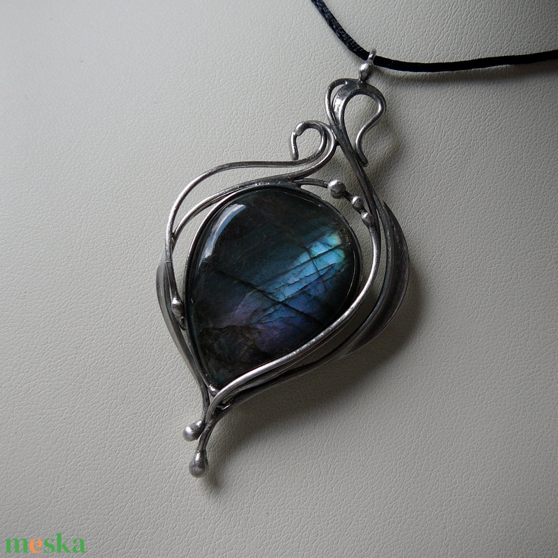 Labradorit medál - ékszer - nyaklánc - medál - Meska.hu