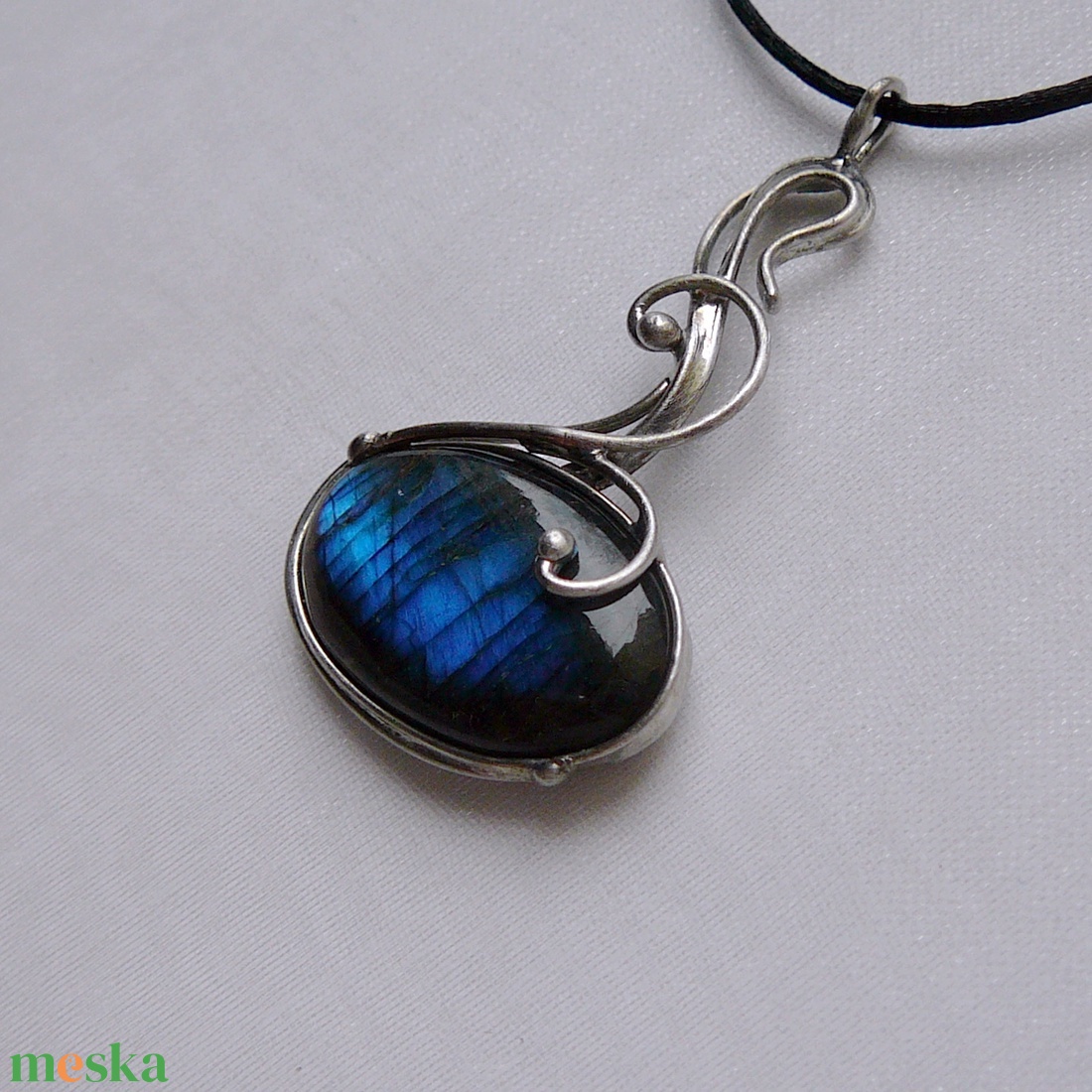 Labradorit medál - ékszer - nyaklánc - medál - Meska.hu