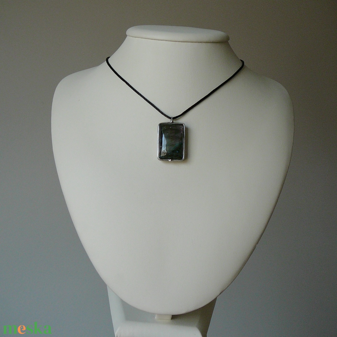 Labradorit medál - ékszer - nyaklánc - medál - Meska.hu