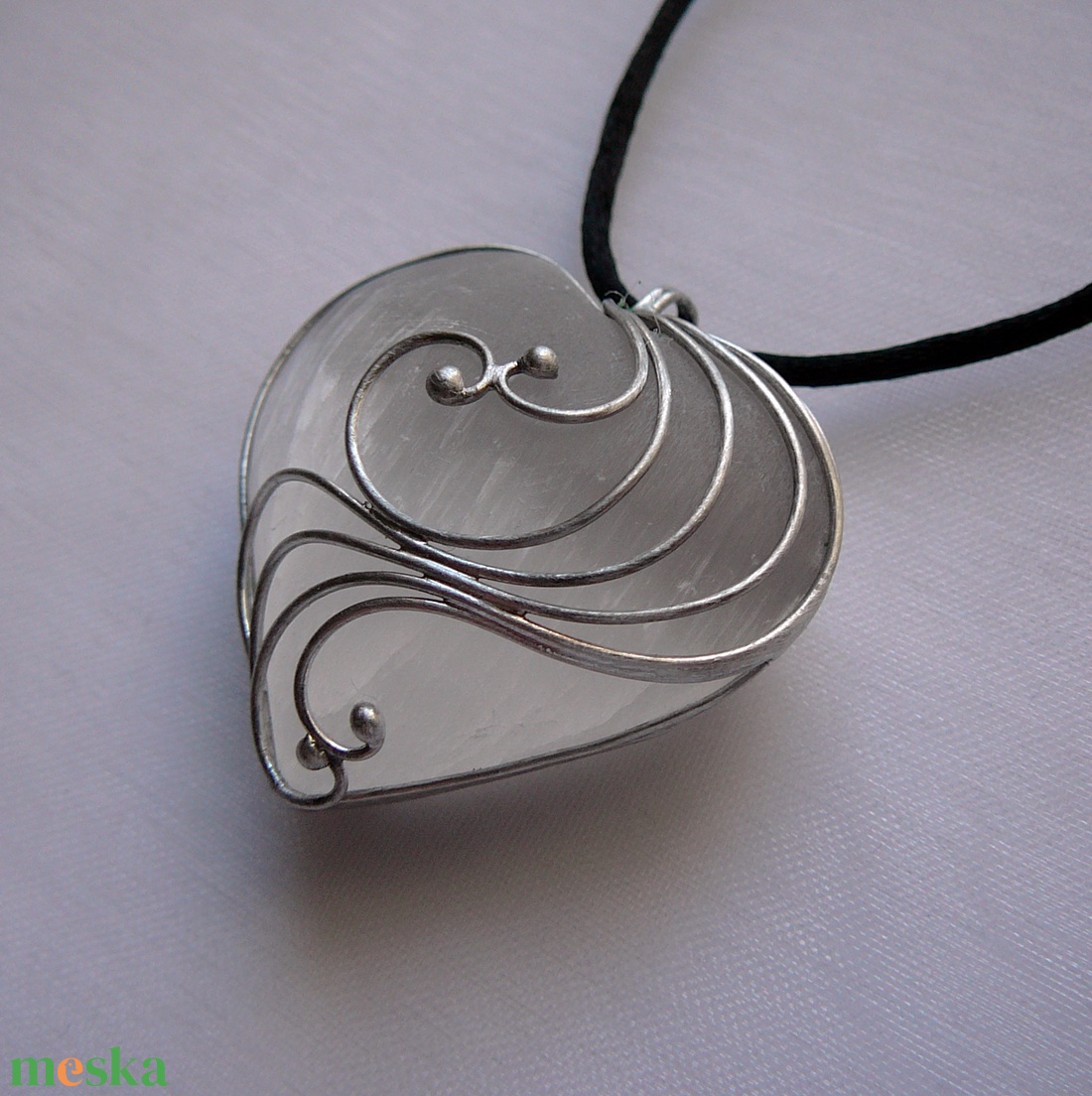 Szelenit szív medál - ékszer - nyaklánc - medálos nyaklánc - Meska.hu