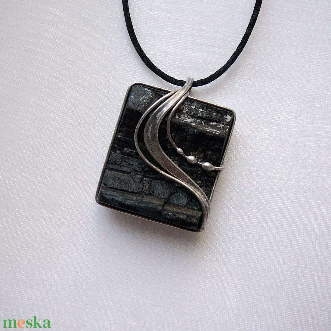 Fekete turmalin medál - ékszer - nyaklánc - medálos nyaklánc - Meska.hu