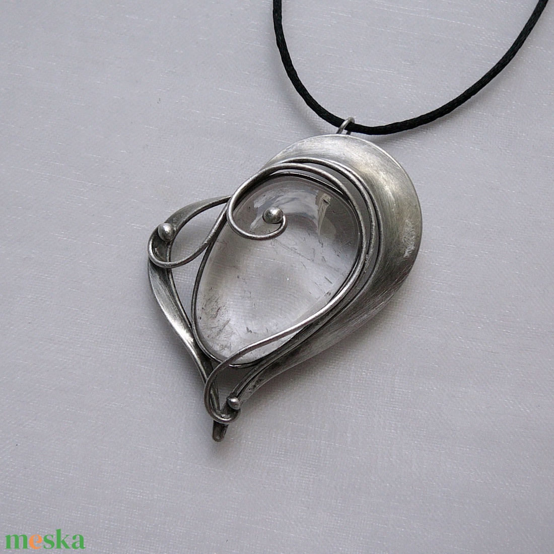 Hegyikristály szív medál - ékszer - nyaklánc - medálos nyaklánc - Meska.hu