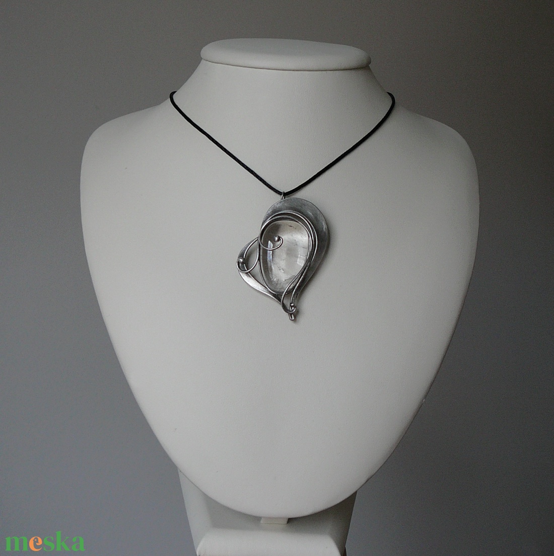 Hegyikristály szív medál - ékszer - nyaklánc - medálos nyaklánc - Meska.hu