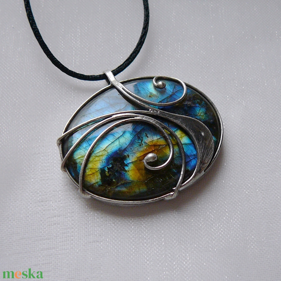 Labradorit medál - ékszer - nyaklánc - medál - Meska.hu