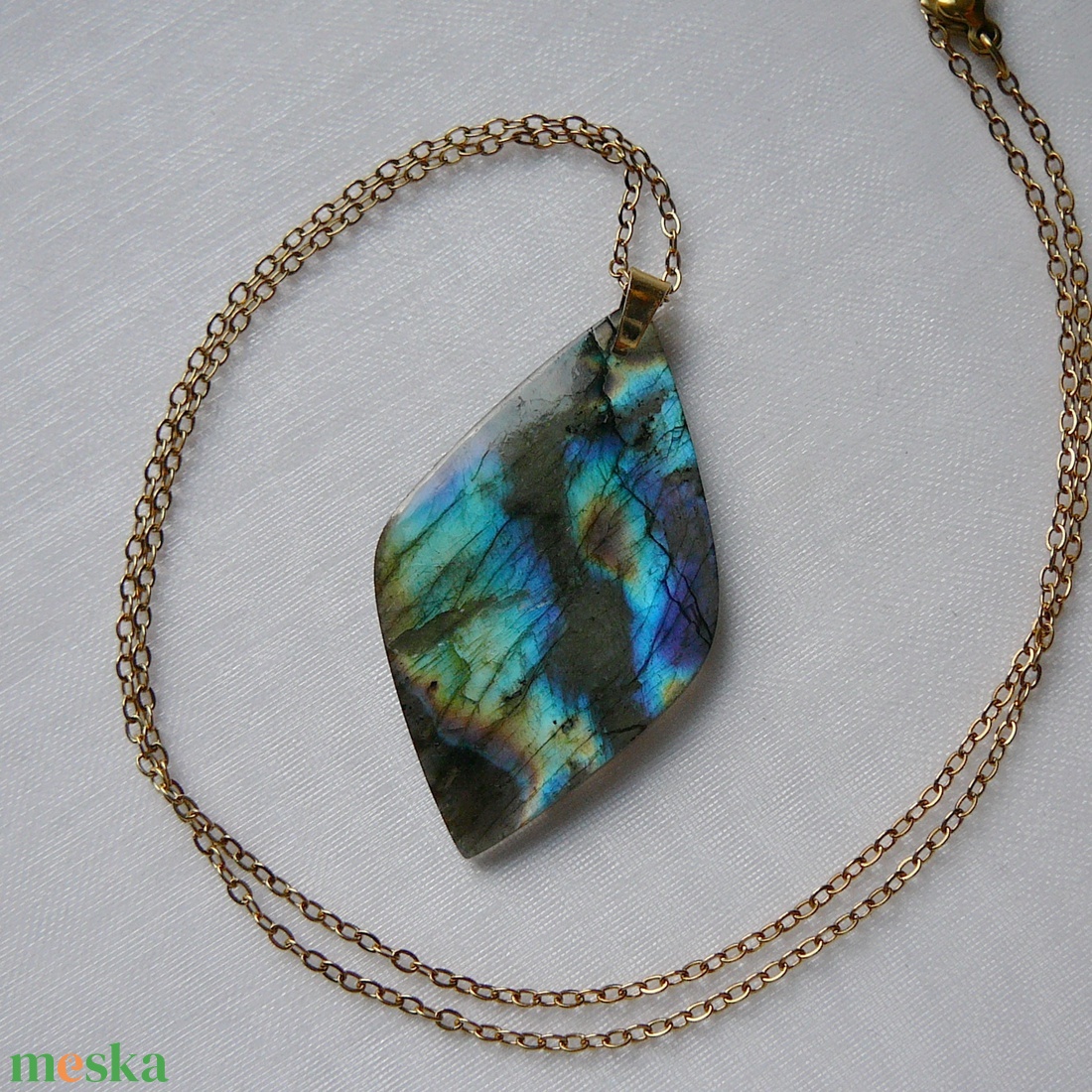 Labradorit medálos nyaklánc - ékszer - nyaklánc - medálos nyaklánc - Meska.hu