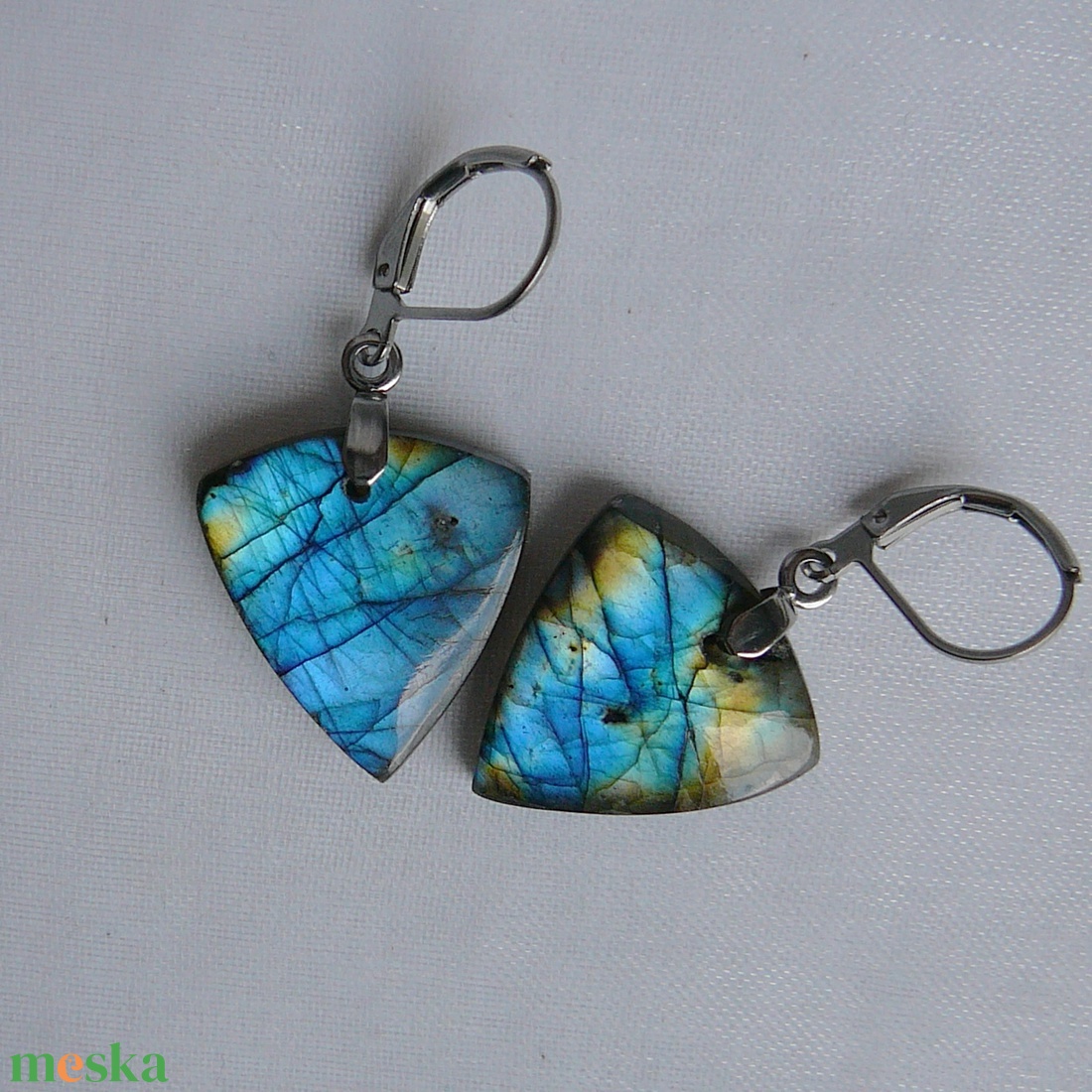 Labradorit fülbevaló - ékszer - fülbevaló - lógó csepp fülbevaló - Meska.hu