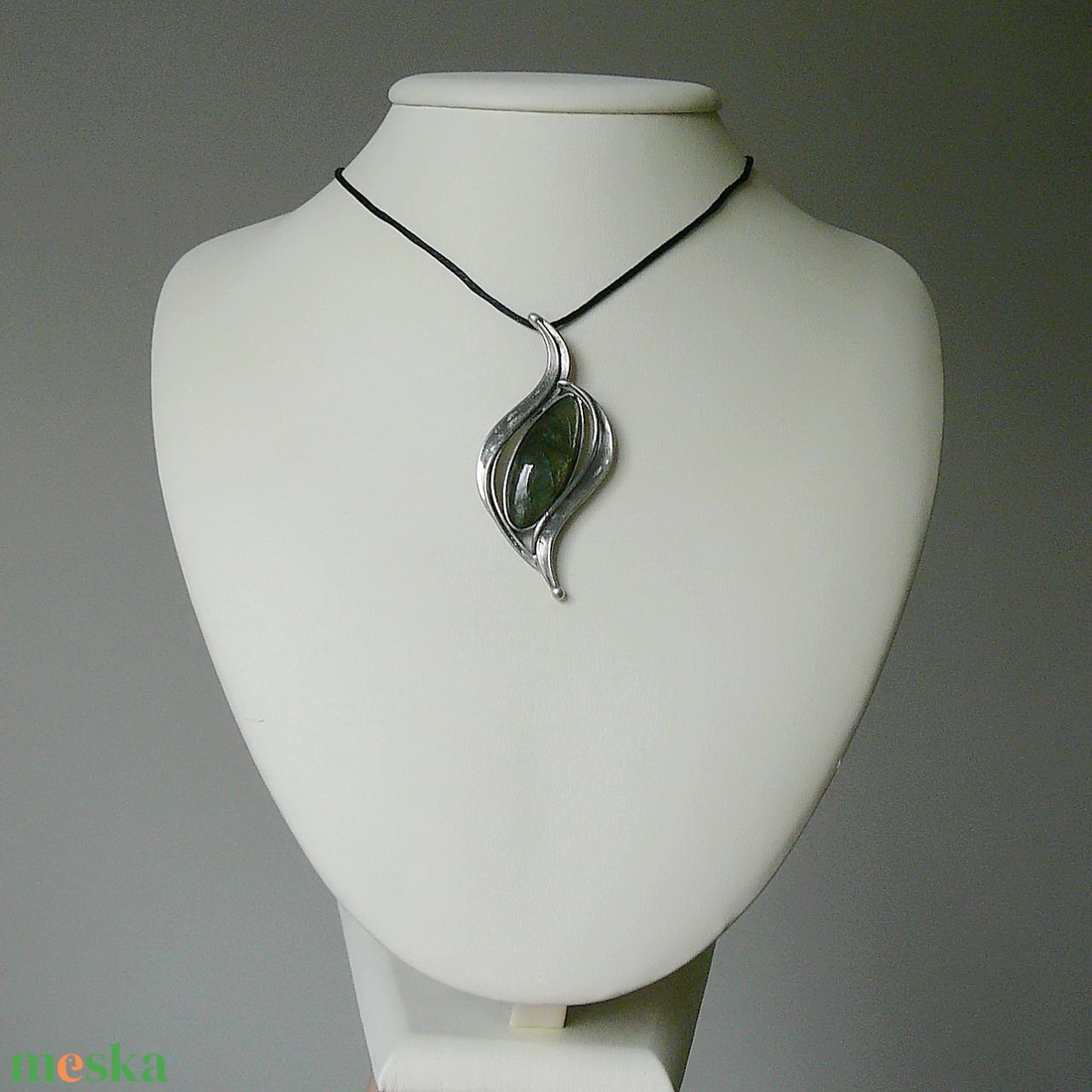 Labradorit medál - ékszer - nyaklánc - medál - Meska.hu