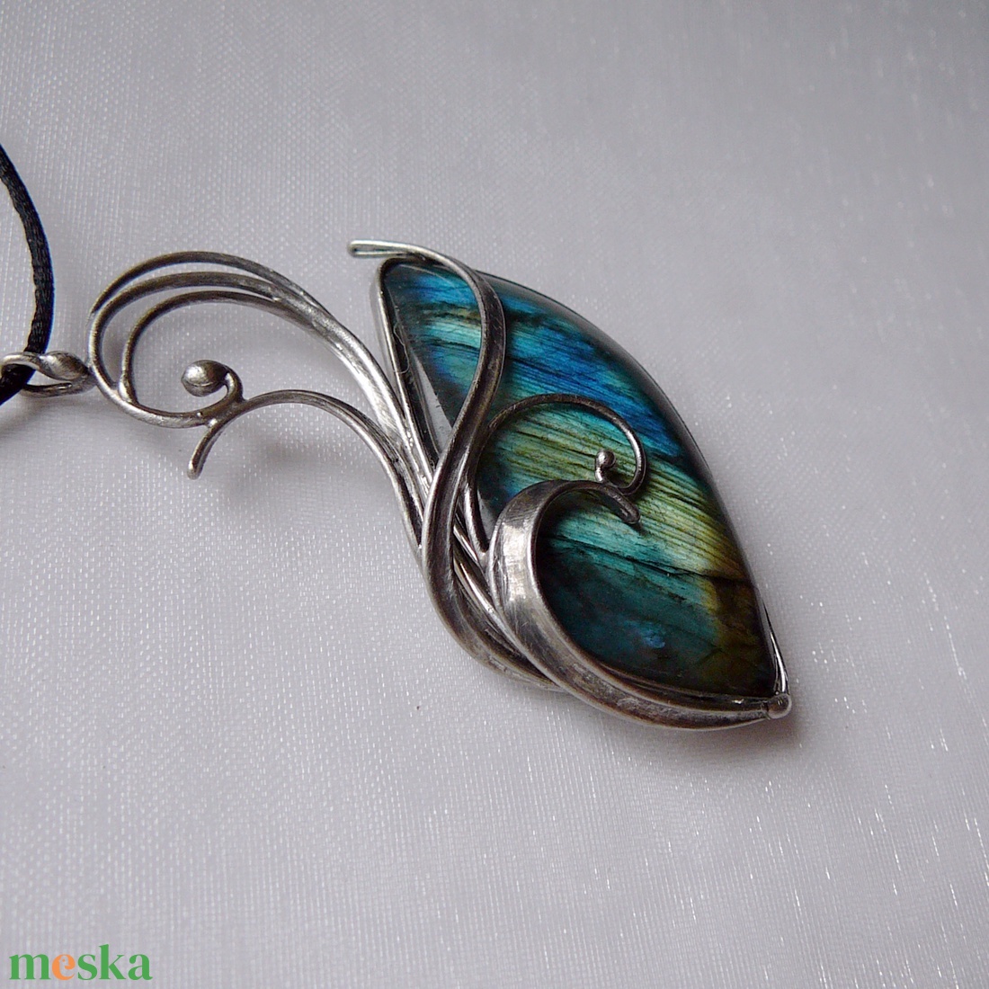 Labradorit medál - ékszer - nyaklánc - medál - Meska.hu