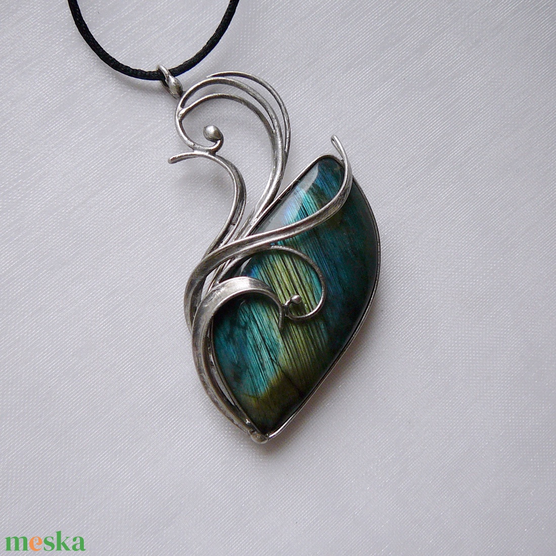 Labradorit medál - ékszer - nyaklánc - medál - Meska.hu