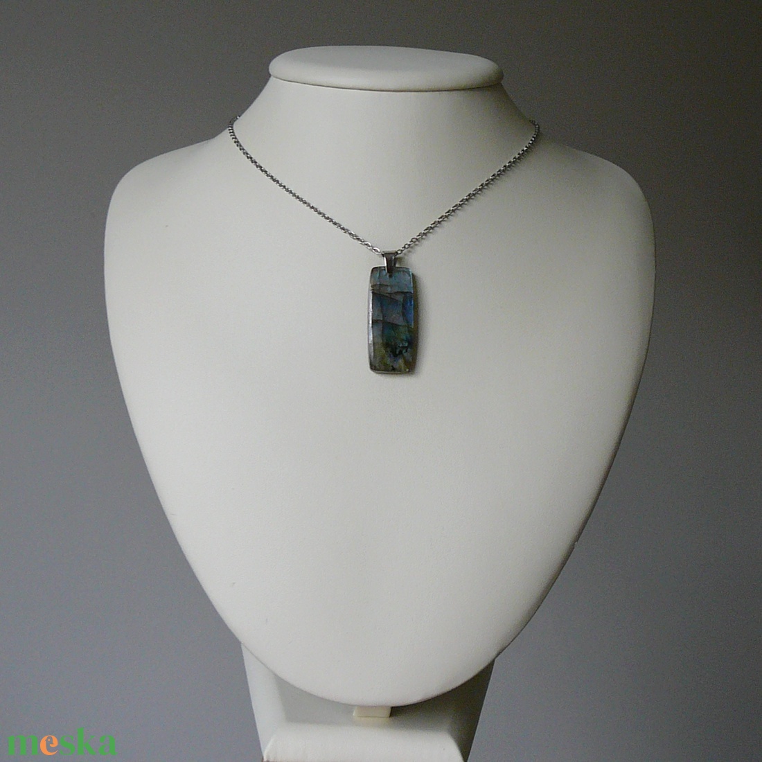Labradorit medálos nyaklánc - ékszer - nyaklánc - medálos nyaklánc - Meska.hu