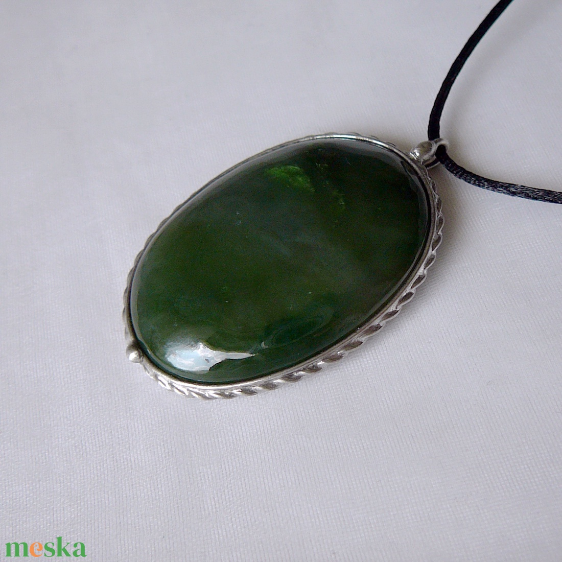 Nefrit medál - ékszer - nyaklánc - medálos nyaklánc - Meska.hu