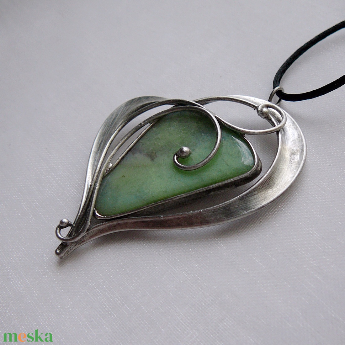 Krizopráz szív medál - ékszer - nyaklánc - medálos nyaklánc - Meska.hu