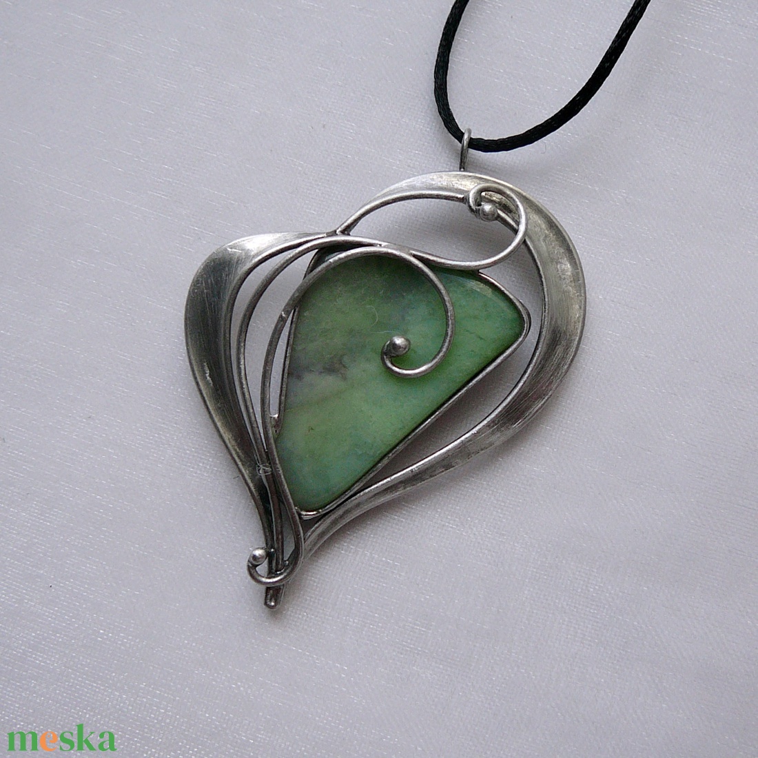 Krizopráz szív medál - ékszer - nyaklánc - medálos nyaklánc - Meska.hu