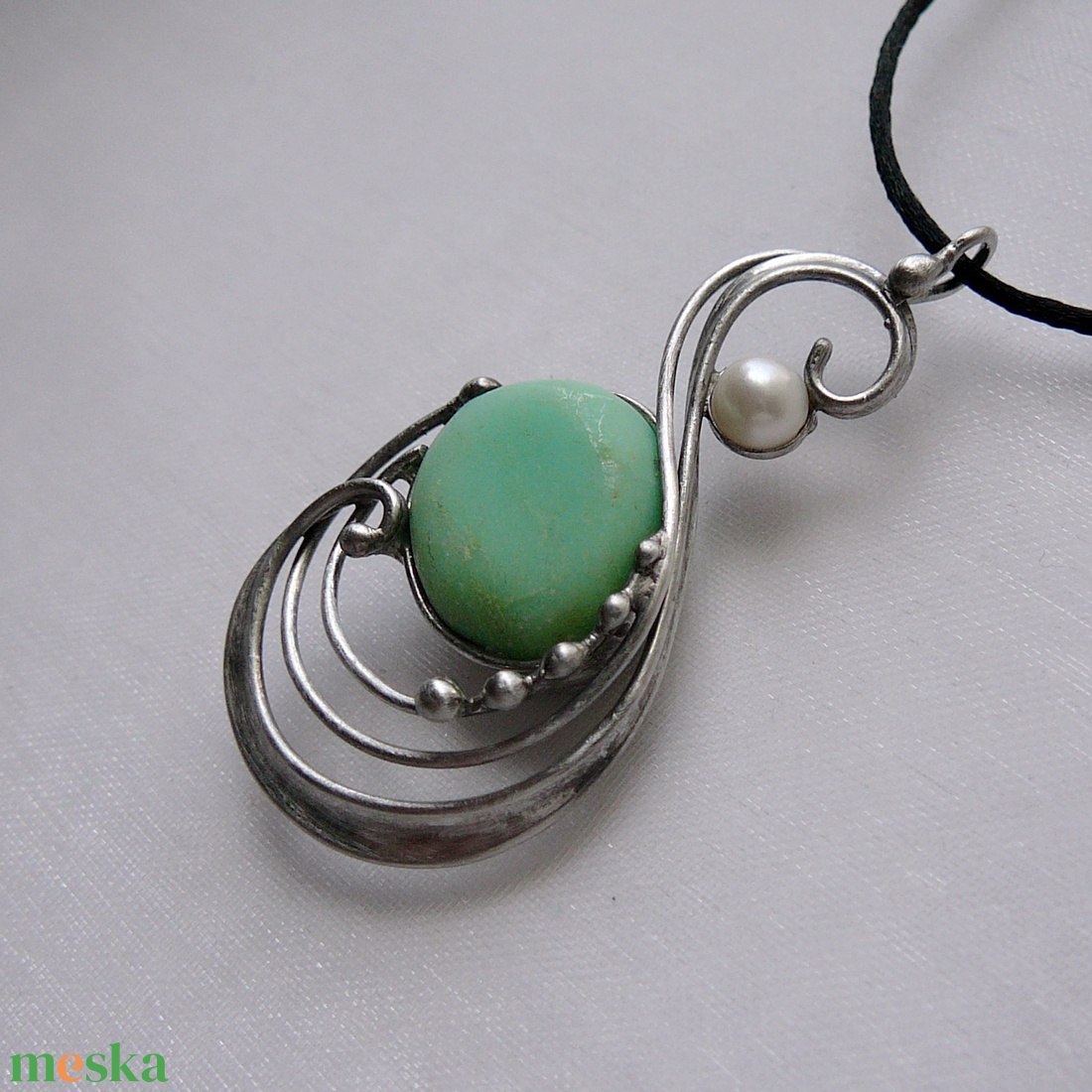 Krizopráz medál - ékszer - nyaklánc - medálos nyaklánc - Meska.hu
