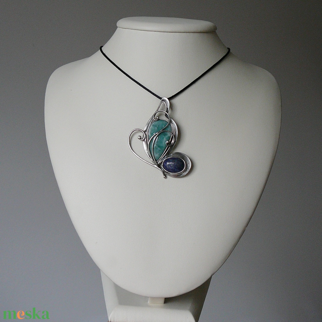 Amazonit pillangó medál - ékszer - nyaklánc - medálos nyaklánc - Meska.hu