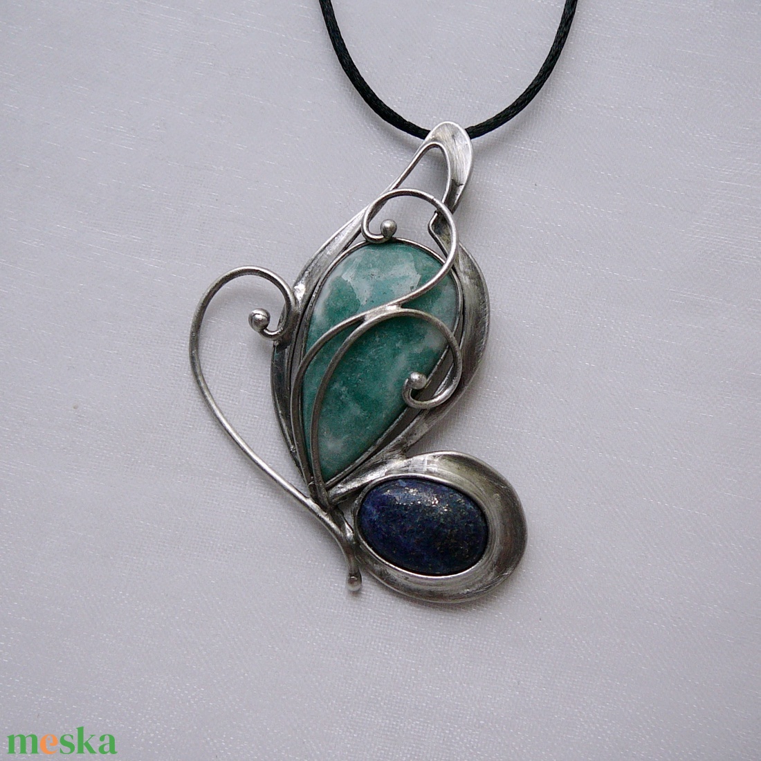 Amazonit pillangó medál - ékszer - nyaklánc - medálos nyaklánc - Meska.hu