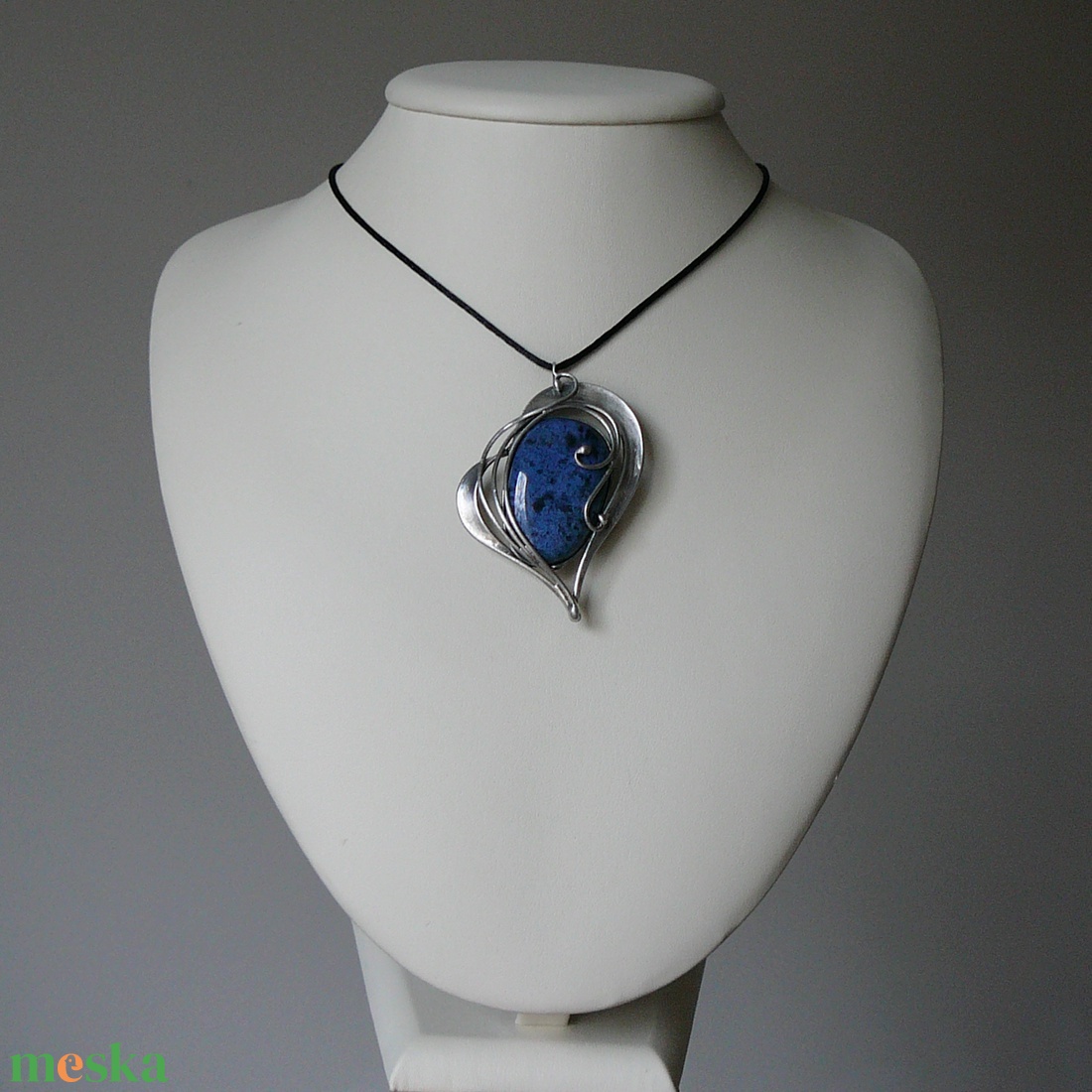 Dumortierit szív medál - ékszer - fülbevaló - lógó fülbevaló - Meska.hu