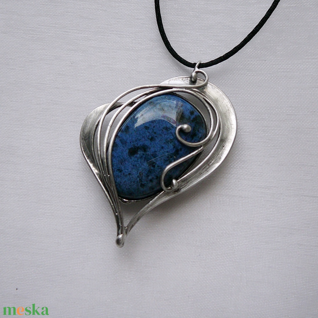Dumortierit szív medál - ékszer - fülbevaló - lógó fülbevaló - Meska.hu